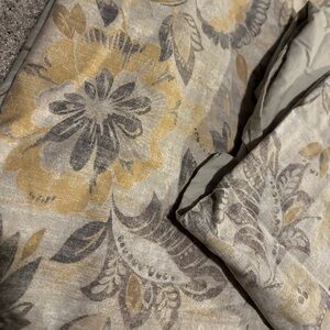 Queen Size Duvet Cover with 2 Pillow Shams